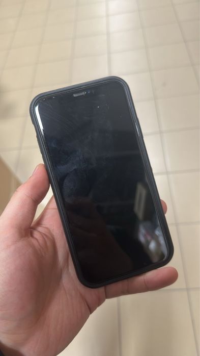 продаю Iphone 11