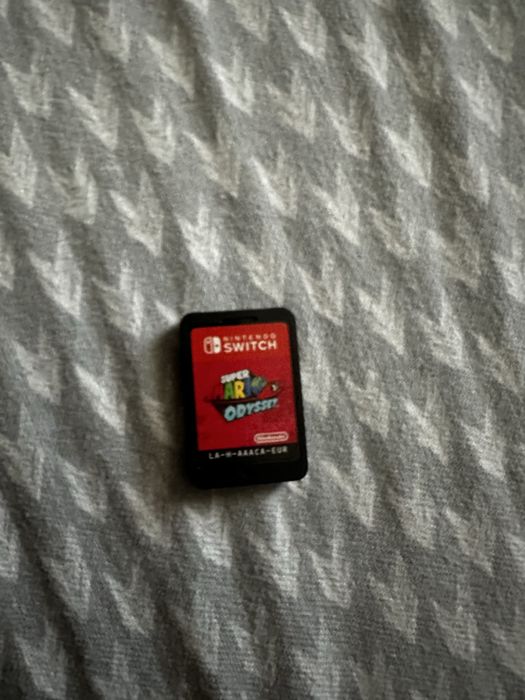 Nintendo Switch– Stare bună plus un joc