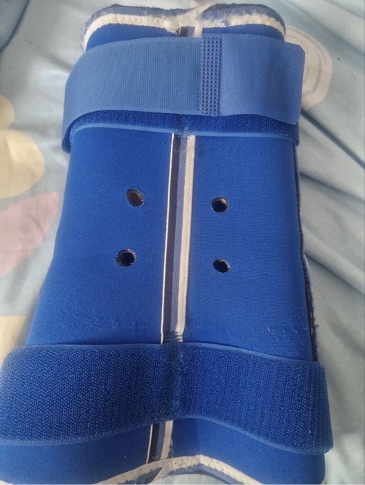 Ортез коленного сустава