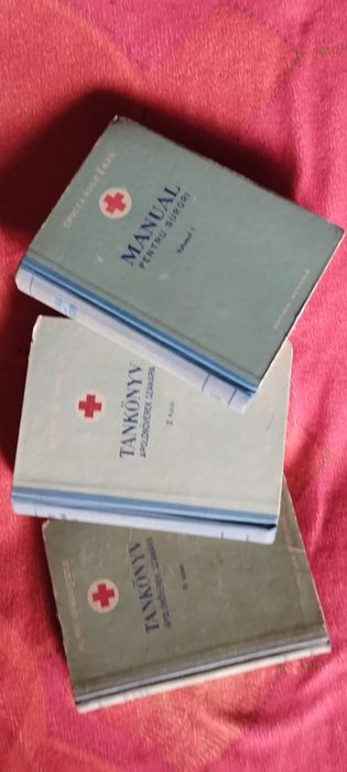 Tankönyv Ápolónővérek Számára II. III. Kötet, Manual pt. Surori Vol I.