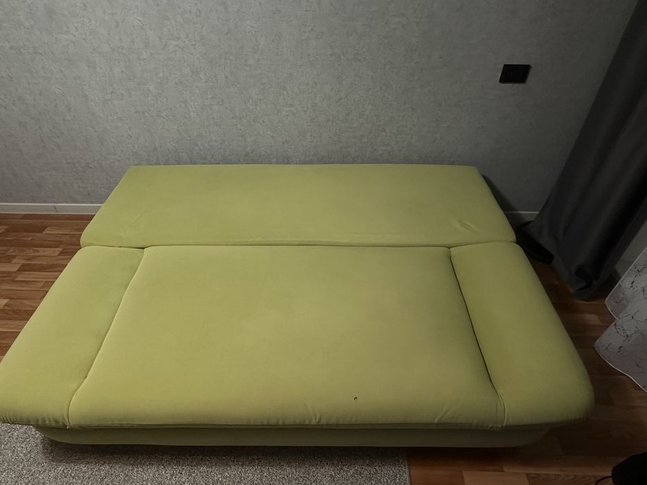 Продается диван! Срочно!