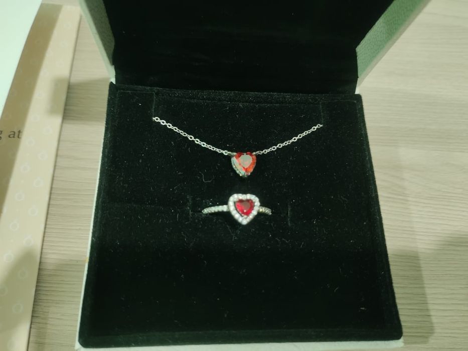 Ожирелье и кольцо