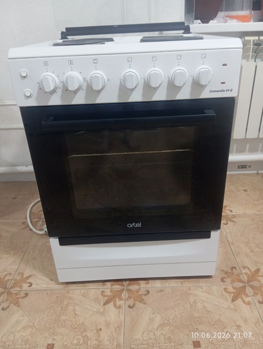 Продам электро плиту