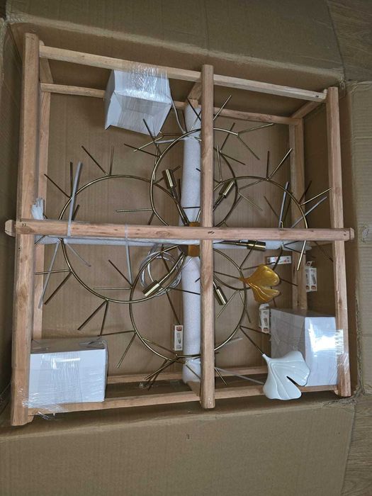 Lustra eleganta pentru living, cu frunze de Ginkgo din acril, 8 brate