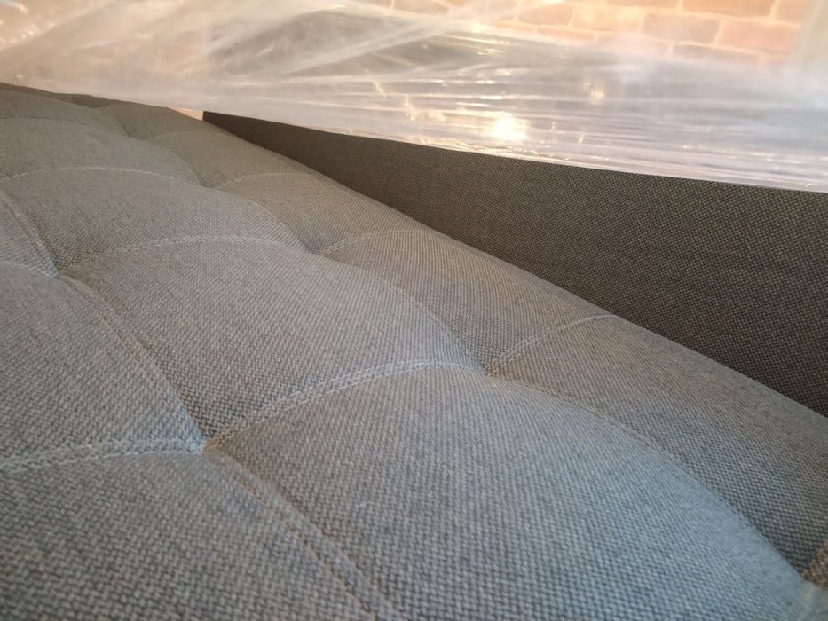 Продавам чисто нов диван – неупотребяван!