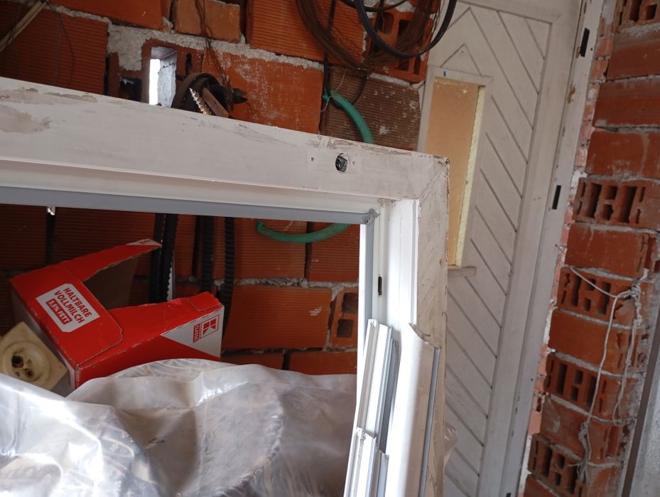 Дограма Пвц дограма в добро състояние
Еркерна врата 74 на 226 в добро