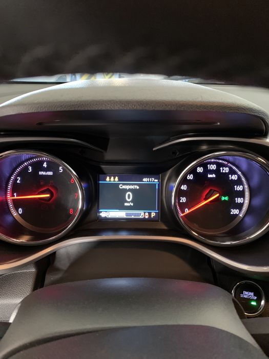 срочна сотилади Tracker 2  premier состаяни яхши пўлни қора қилинган