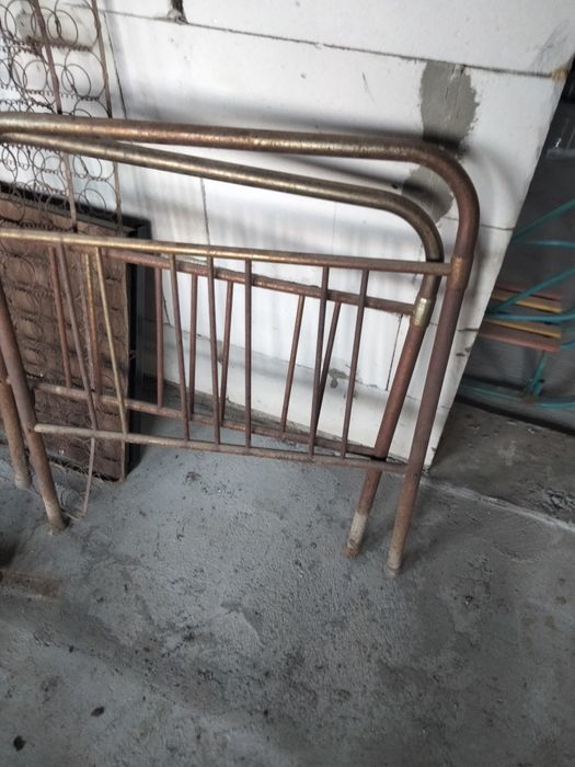 Темир кровать сатылады 1.5