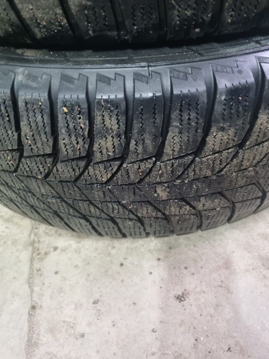 Продам зимние шины