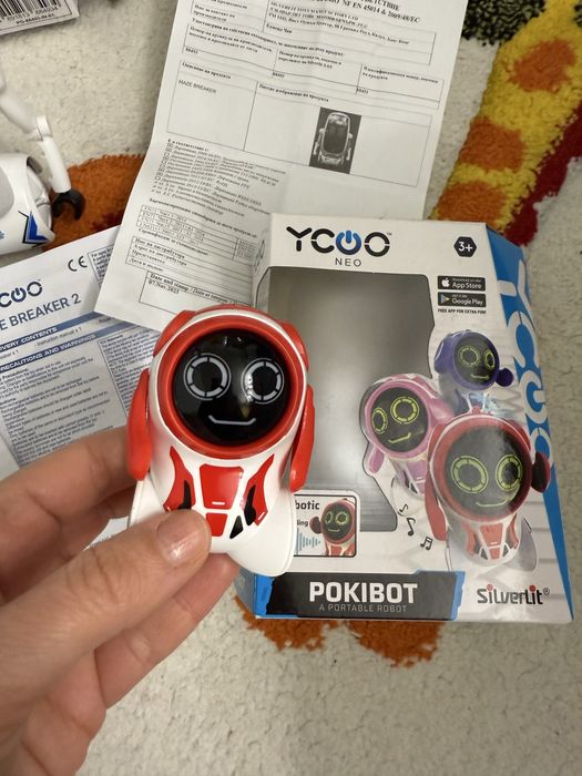 Робот  играчка на батерии -Мини  YCOO- два броя Pockibot