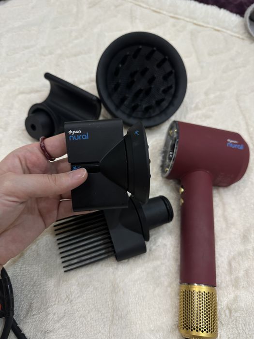 Dyson Airwrap фен.