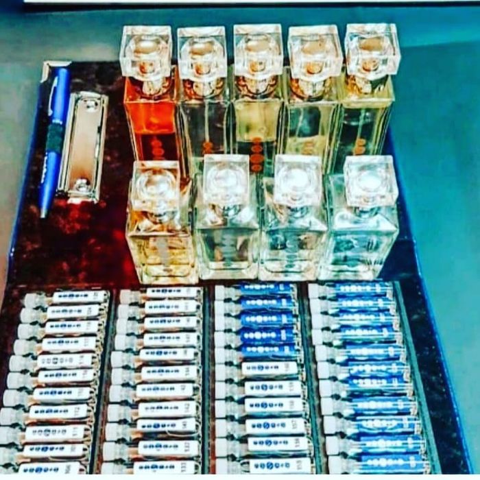 Продаю Чешскую парфюмерию ESSENS  .