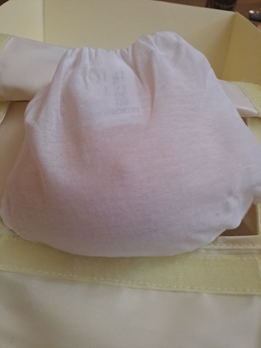 ЧИСТО НОВА гръдна протеза