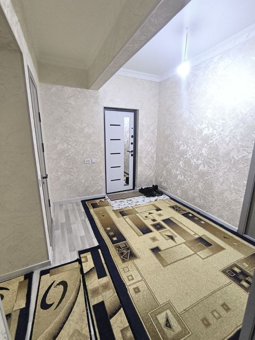 3 xonali, 2 ta balkon, padval, yangi remont – yashash va biznes uchun