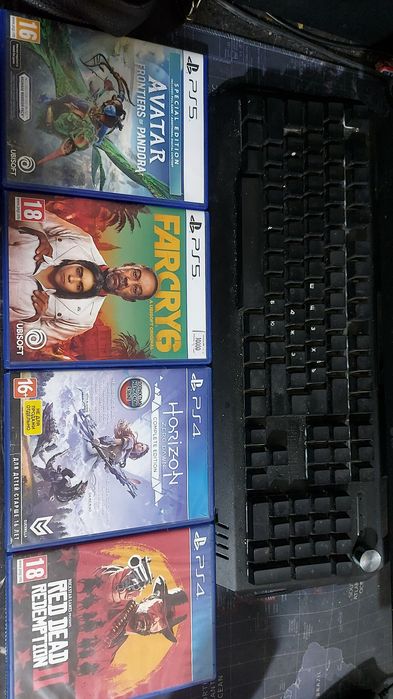 Продам игры на PS4  / PS5 срочно