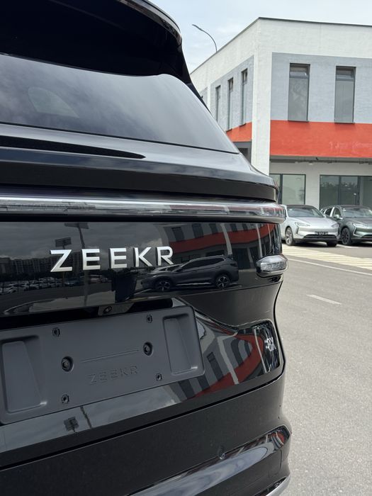 Zeekr 8x ultra plus
