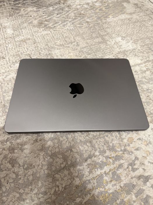 Срочно ! Macbook air m2 256gb 2025