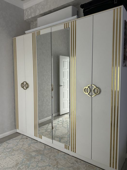 Шкаф, комод продается