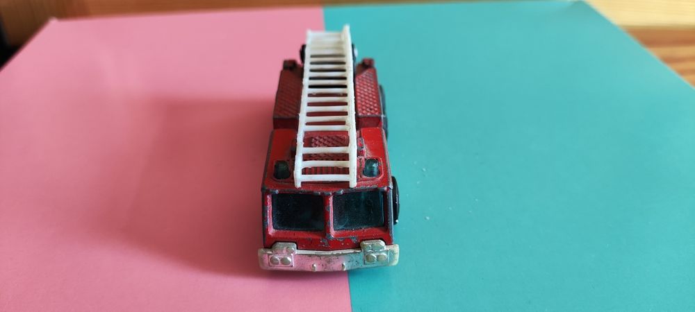 Модел пожарна метална