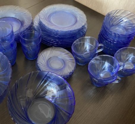 Продам сервиз чайный