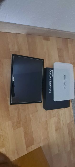 Tableta premium Samsung Tab Pro S