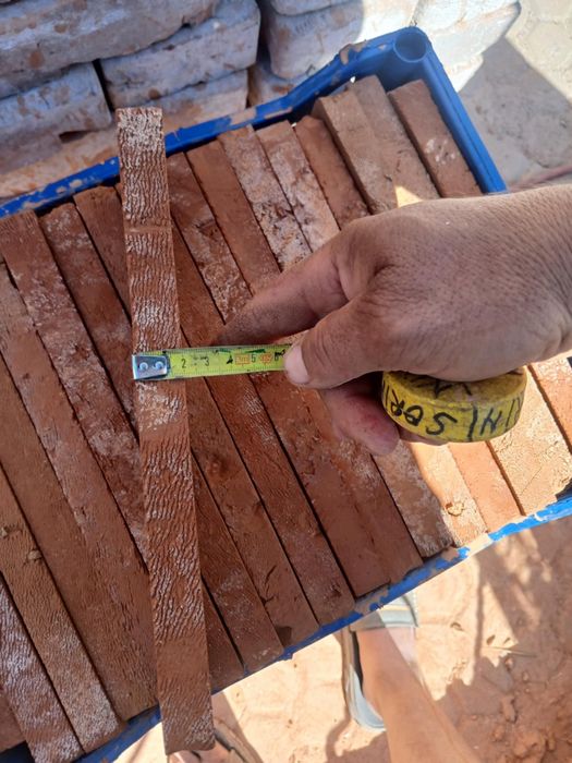 Vând cărămidă feliata