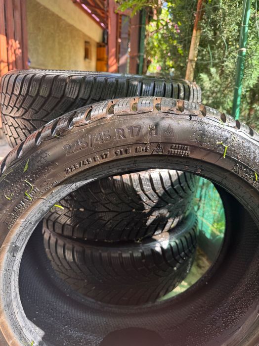 Зимни гуми Continental 225/45 R17 DOT 25