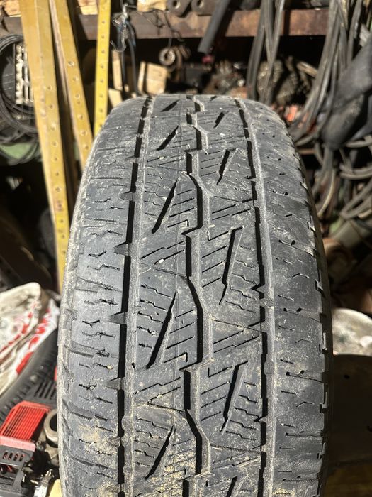 Шины 4 шт BRIDGSTONE б/у