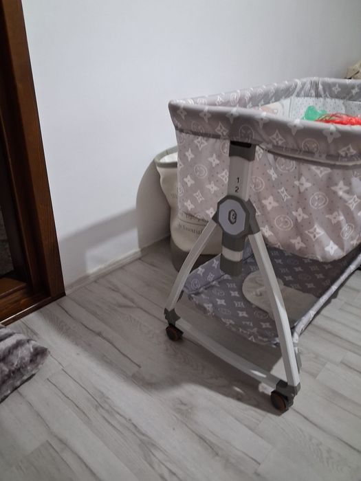Vând patut bebe folosit 1 sapt
