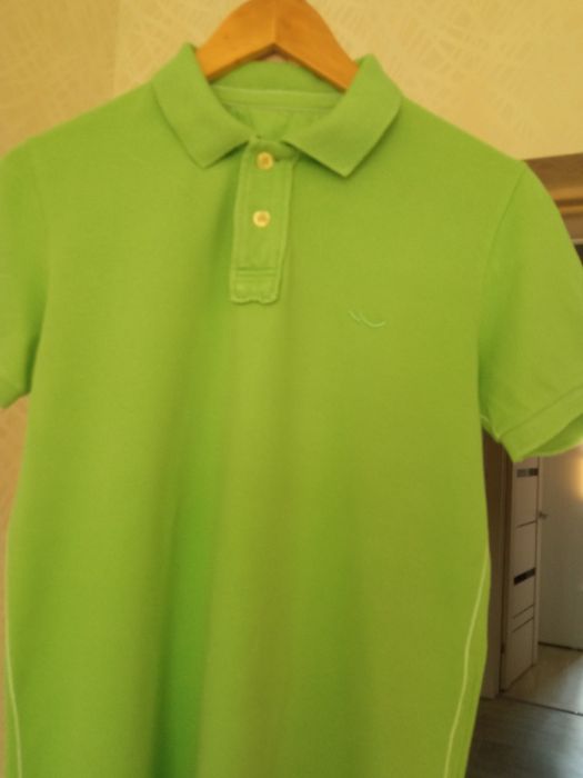 Рубашка белая.Футболка- поло.