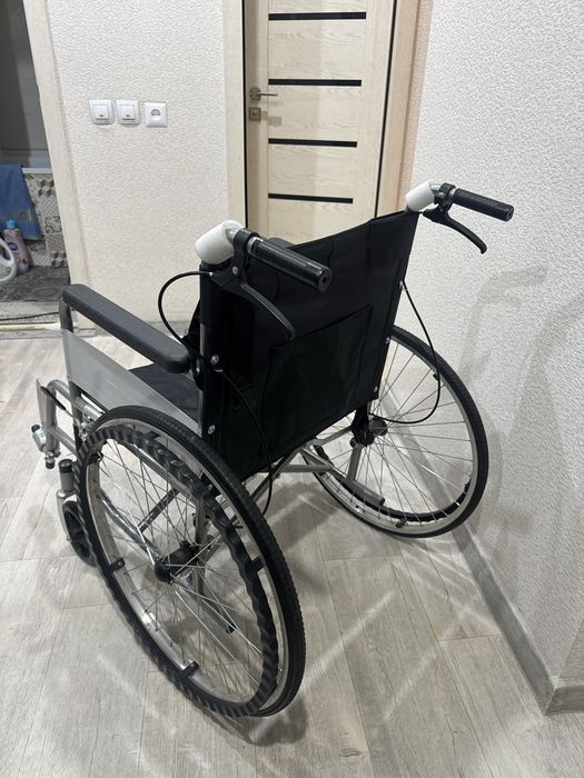 Кресло каталка инвалидное