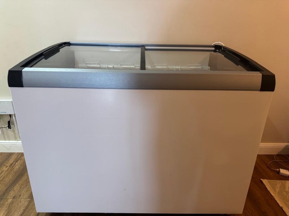 Прадётся холодильник