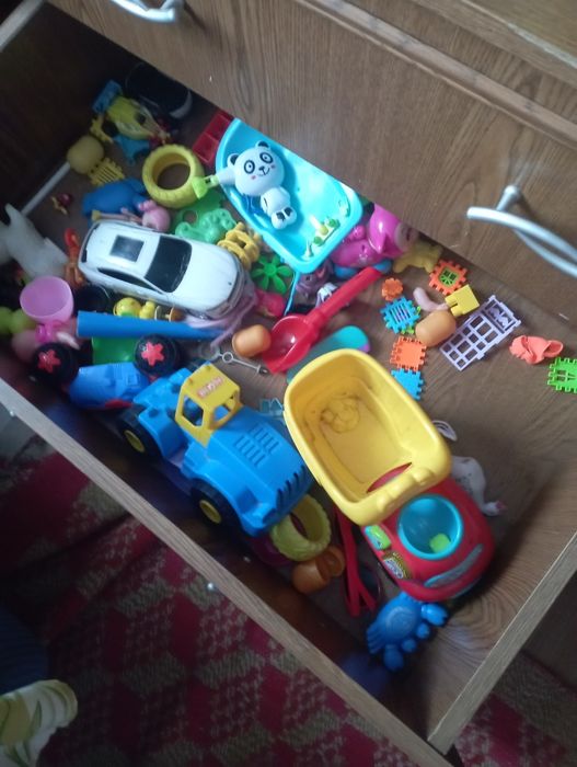 Vând jucări de copii