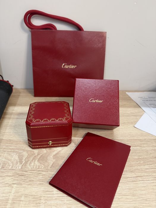 Продам оригинальную коробку Cartier