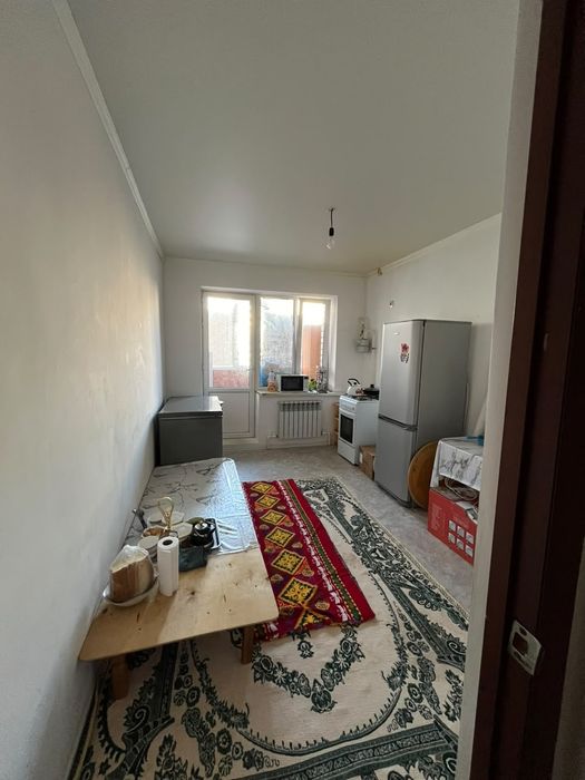 Продам  2 ком . квартиру