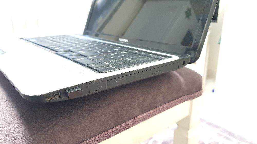 Ноутбук Toshiba Satellite L750D-112