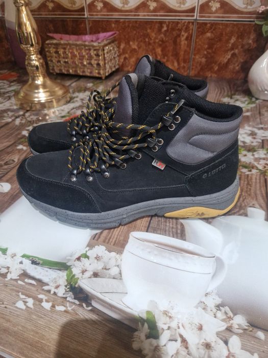 Ghete LOTTO masura 41, la doar 45 lei