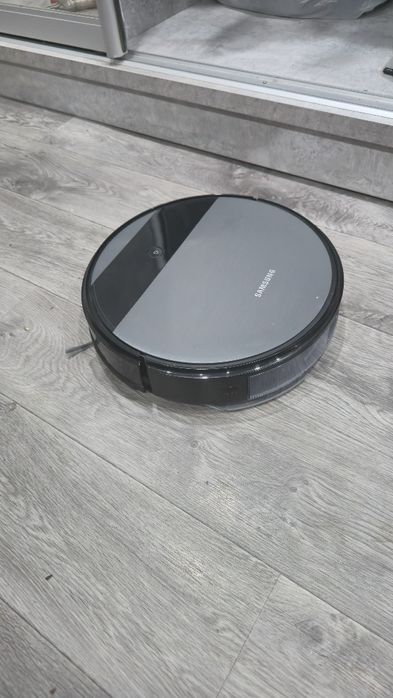 Продам робот Пылисос