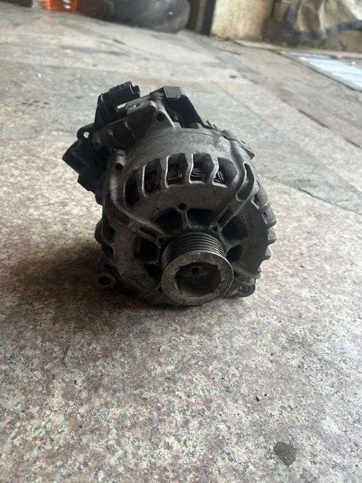 Alternator peugeot 3008