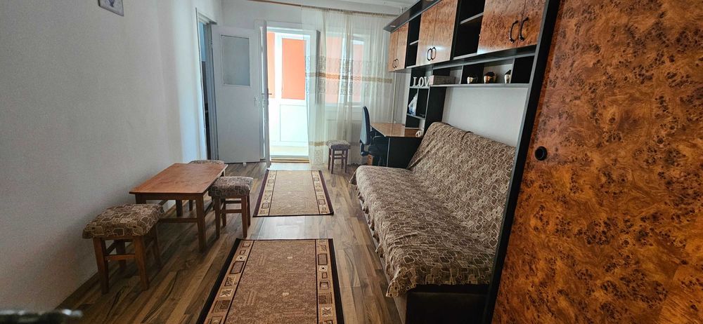 Garsonieră-Micalaca, etaj 2, complet utilată – 200€/lună