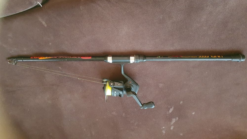 Въдици 2 бр. - карбонова и от Декатлон