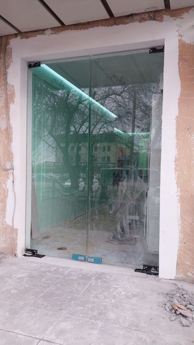 Dush kabina kalyonniy oyna peregarotka ishlarini qilamizСтеклянные пер