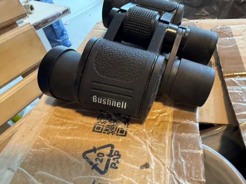 Vand binoclu bushnell 30x60 profesional
