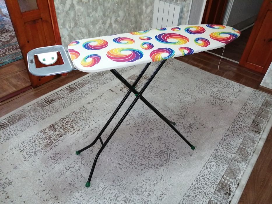 Гладилка. Үтіктеуге арналған тақта.