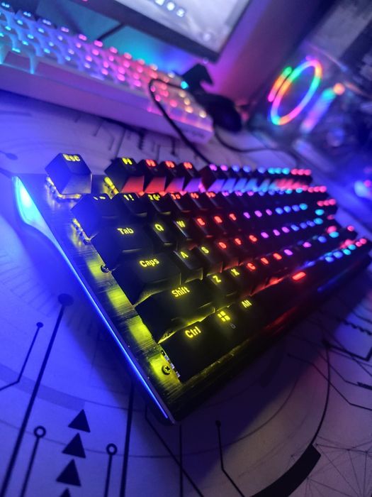Vând tastatura a+ k74