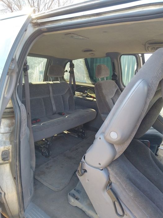 Додж caravan 1999г.в.