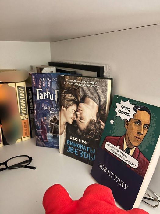 книжки комплектом продам