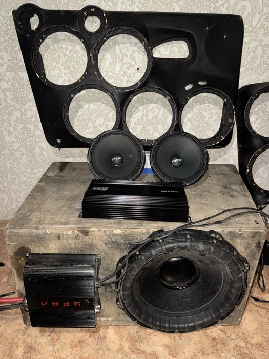 продам комплект автозвука