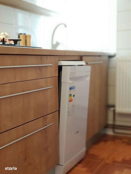 Apartament superb de închiriat – Strada Lăpușneanu , centru, Iasi