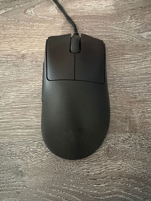 Пълен Гаранционен Gaming Setup Ryzen 7 5700X / RTX 4060 / 32GB / 180Hz + Razer периферия